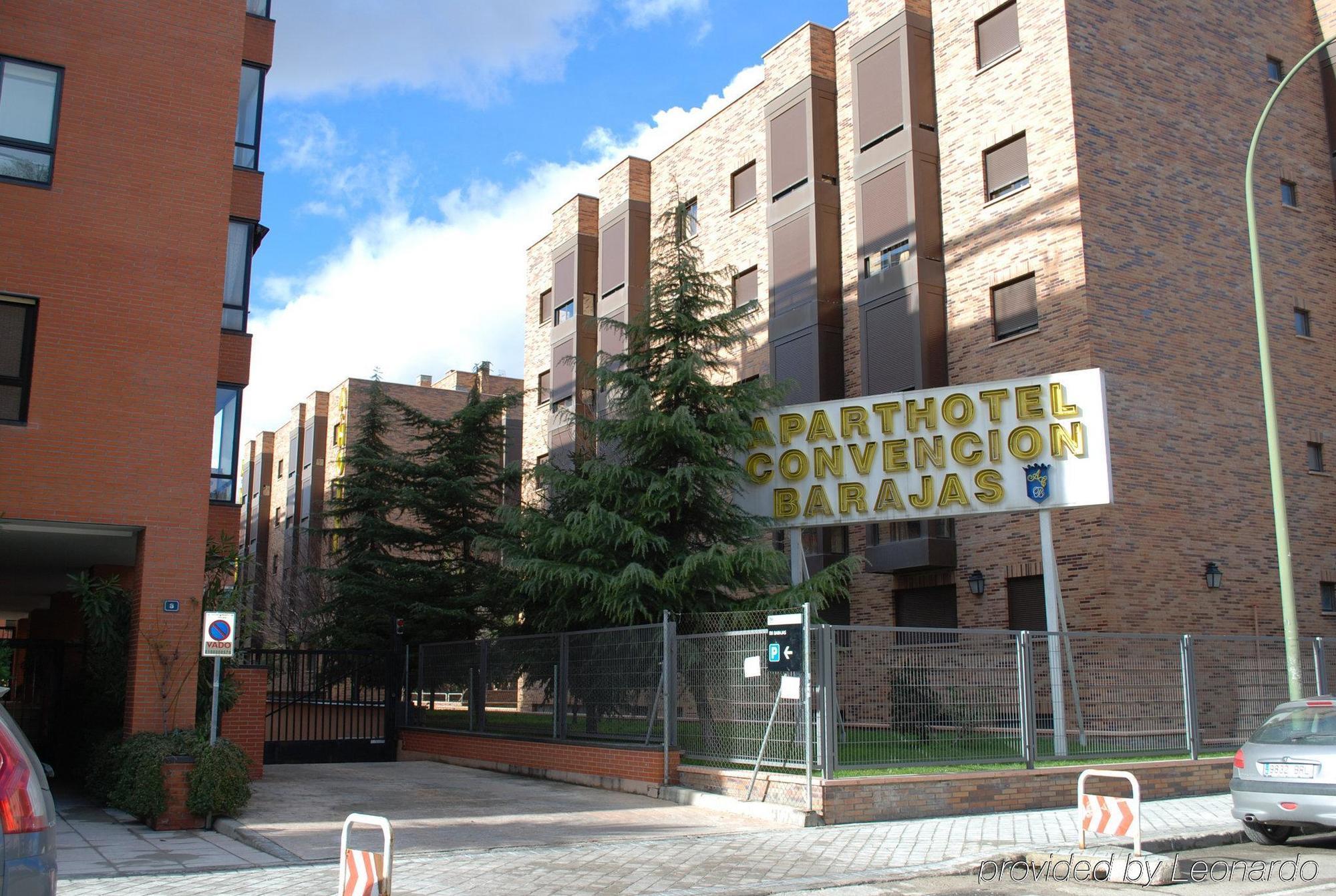 Aparthotel Convencion-Barajas Madrid Exterior photo